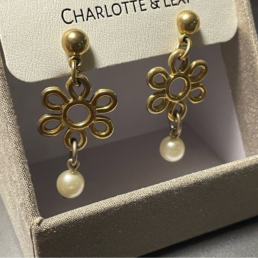 Vintage faux pearl earrings